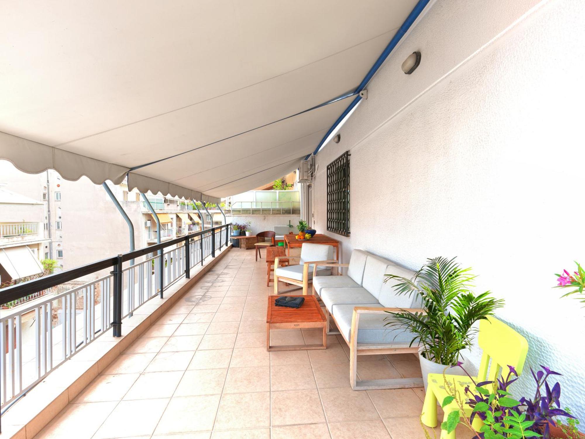 Central Pagrati Apartment With Park View Balcony - Opp Pangrati Grove Atina Dış mekan fotoğraf